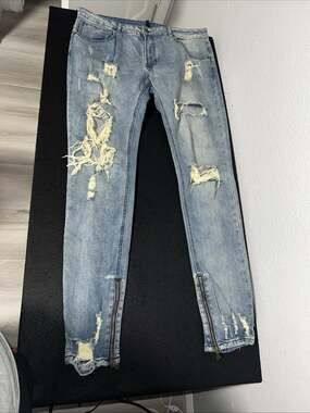 Young & Reckless Acid Wash Jeans Distressed Holes Mens Sz 34x33 Zippered Leg